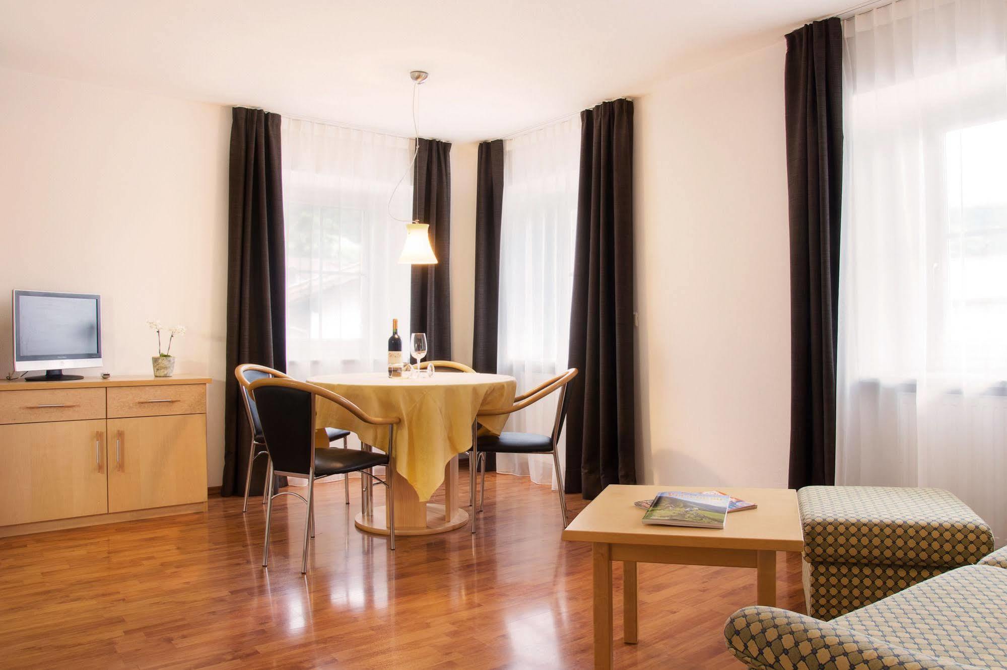 Sankt Johann Spa Suites & Apartments Prato allo Stelvio Ngoại thất bức ảnh